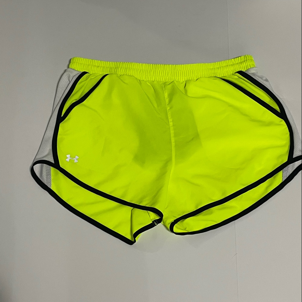Women’s Under Armour Running Shorts Size Medium